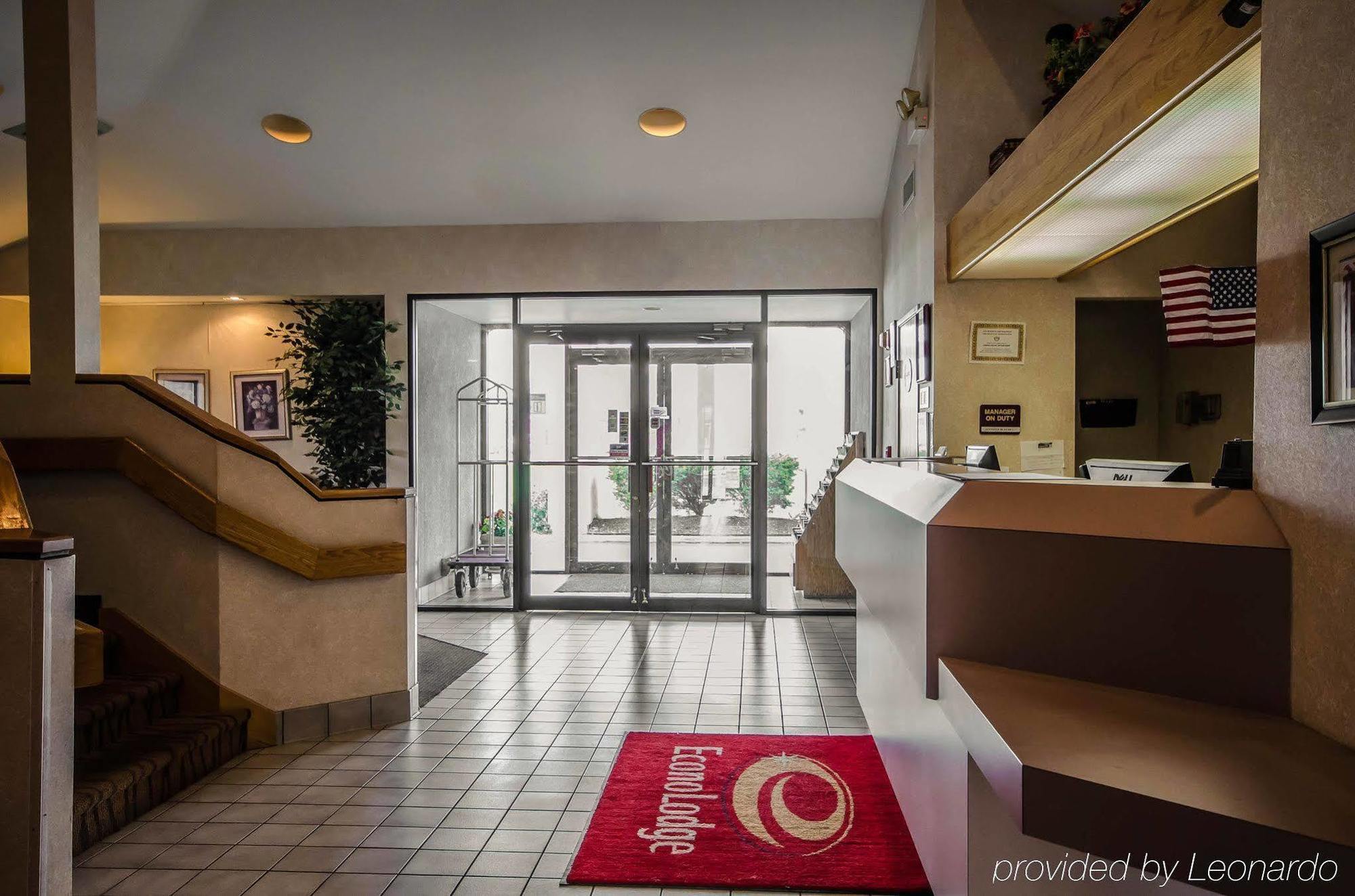 Super 8 By Wyndham Jasper Hotel Exterior photo